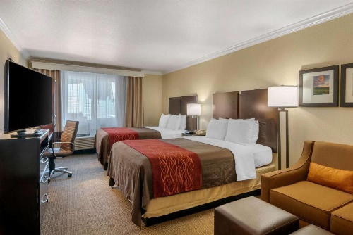 Comfort Inn Columbia Gorge image 30