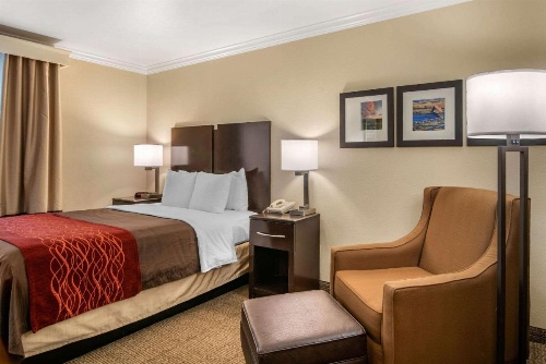 Comfort Inn Columbia Gorge image 32